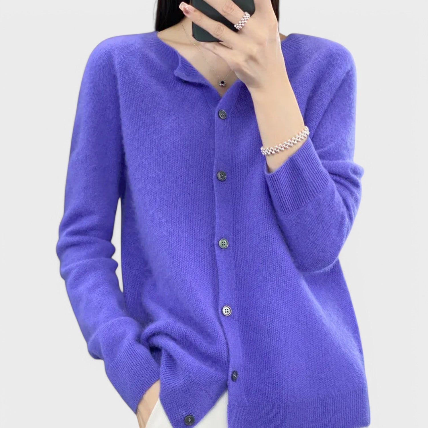 Jéssica - Luxurious Cashmere Knit Cardigan
