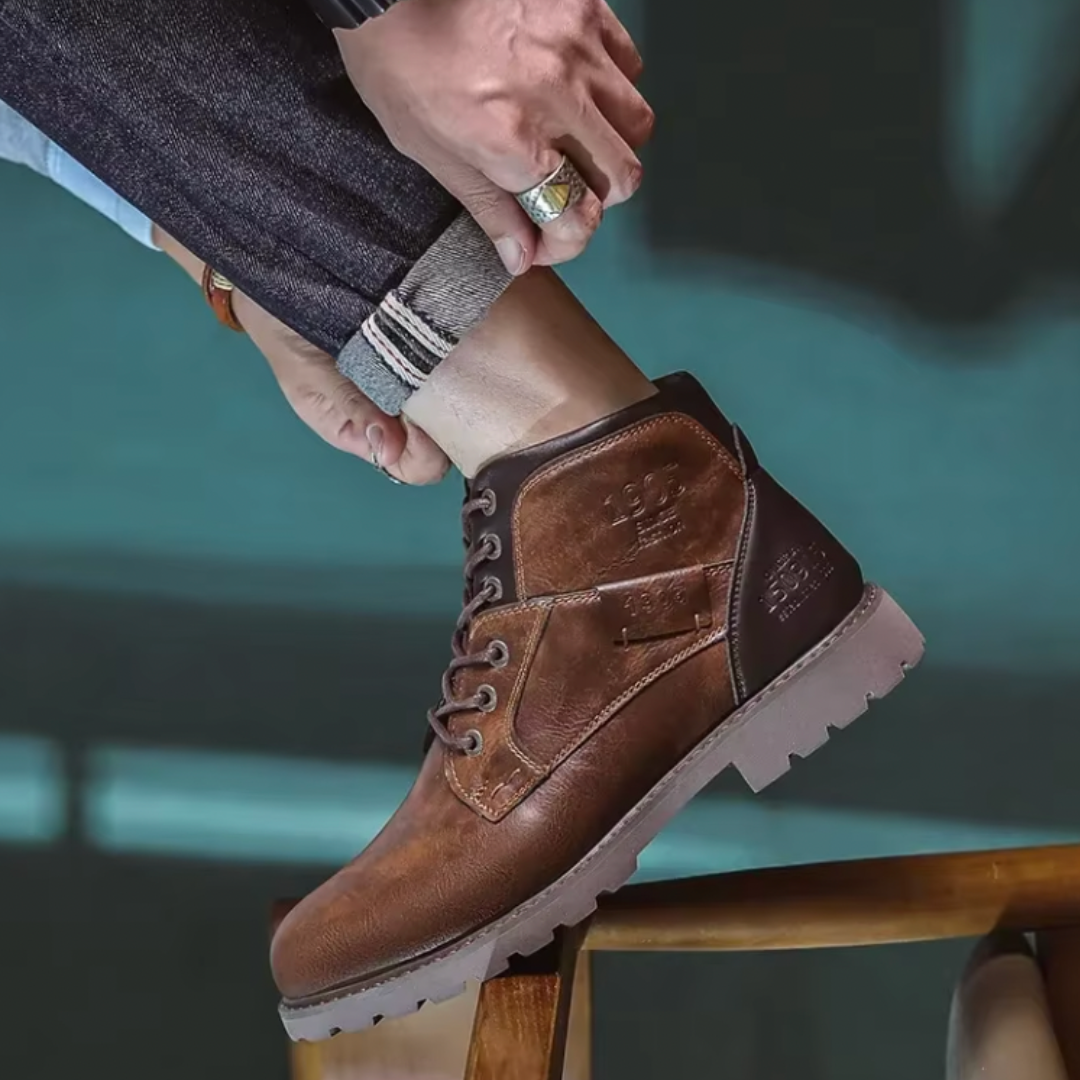 Bayard Classic Leather Vintage Boots