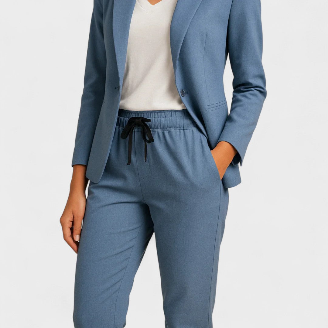 Gabriela - Chic Jacket and Pants Ensemble