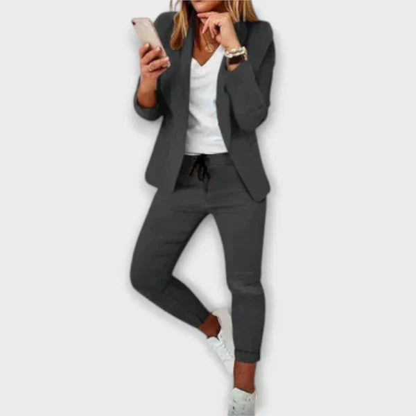 Cristiana - Stylish and Cozy Blazer