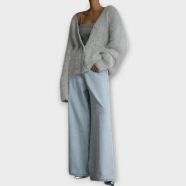 Dalila - Chic and Stylish Cardigan