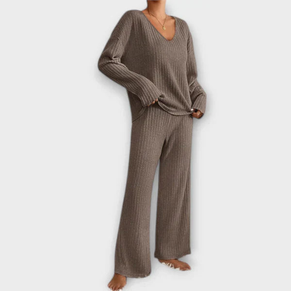 Andreia - Stylish Two-Piece Ensemble