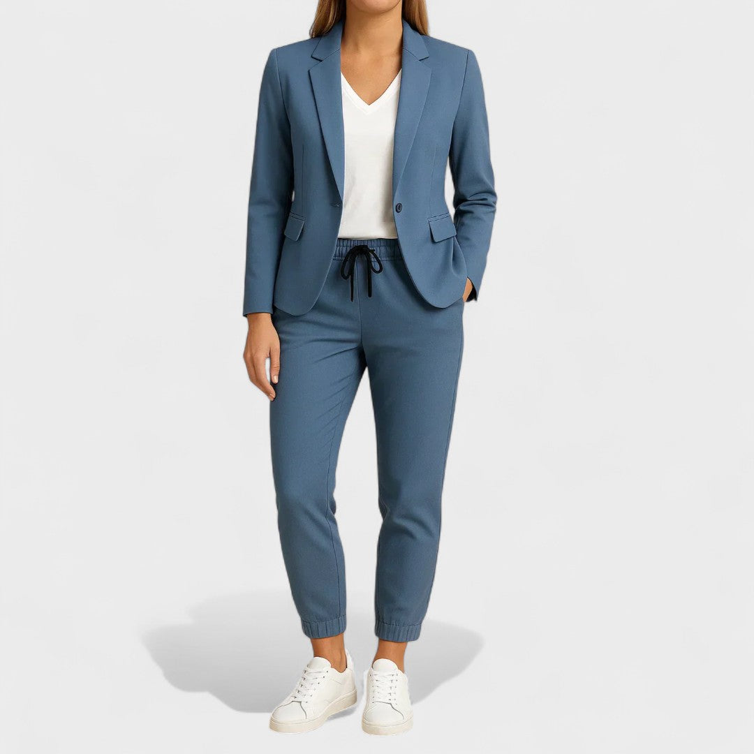 Gabriela - Chic Jacket and Pants Ensemble