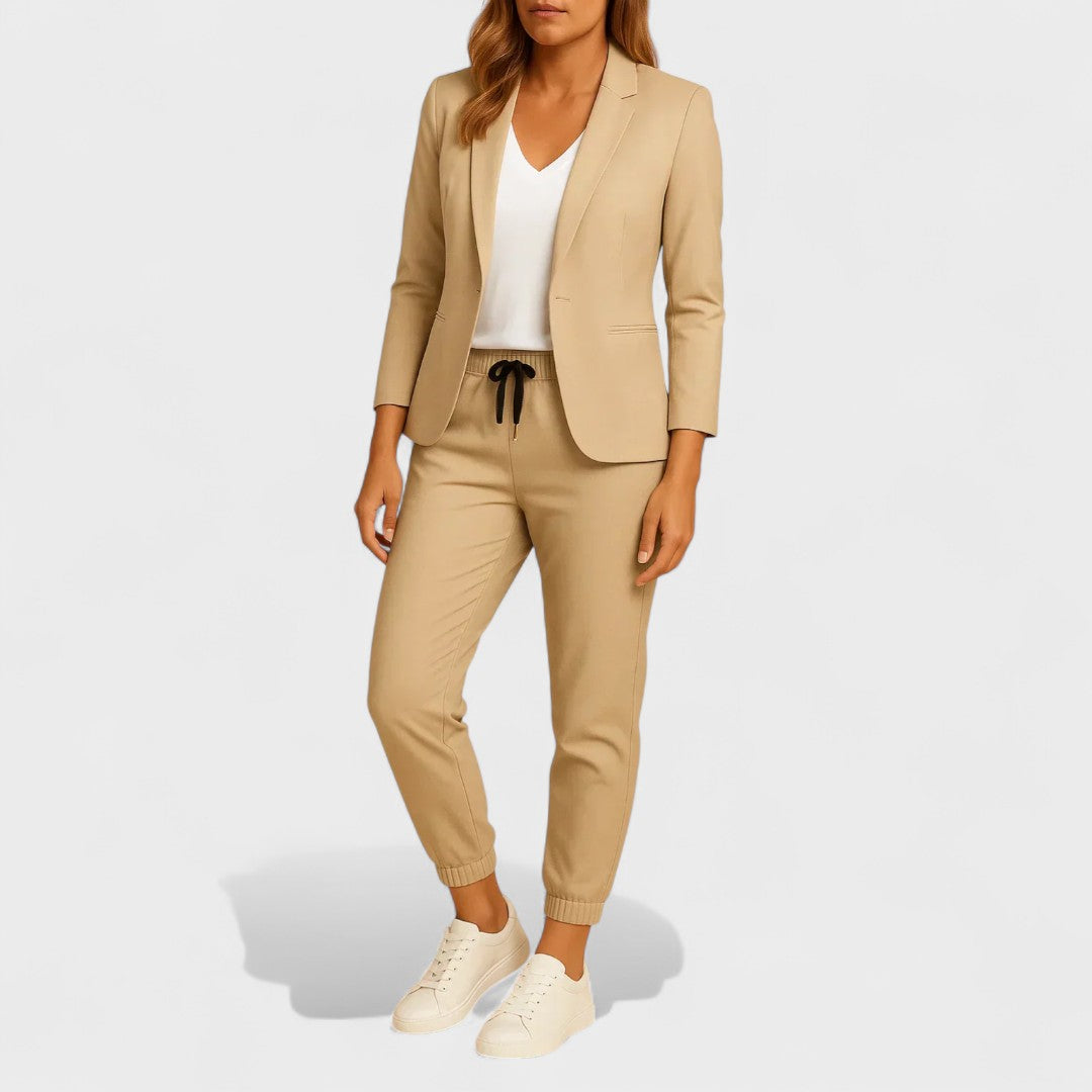 Gabriela - Chic Jacket and Pants Ensemble