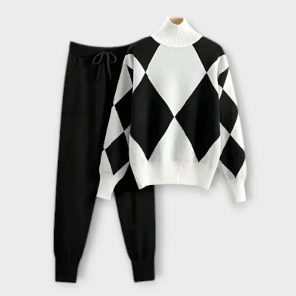 Laura - Chic Two-Piece Ensemble