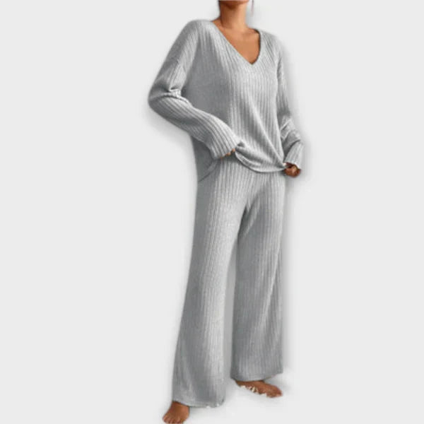Andreia - Stylish Two-Piece Ensemble