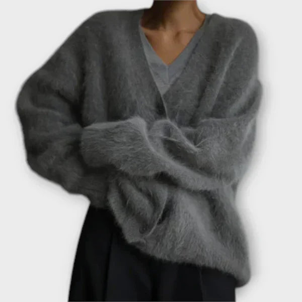 Dalila - Chic and Stylish Cardigan
