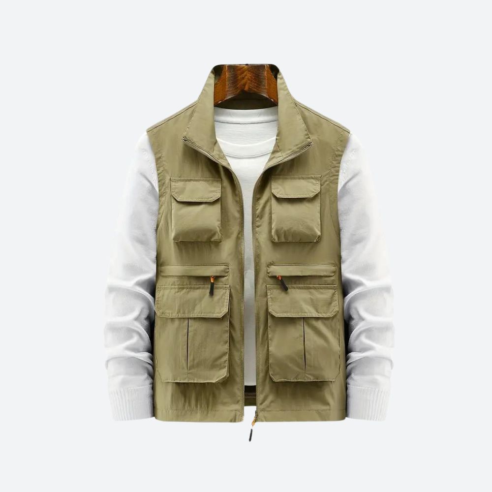 Chic Cardigan with Convenient Pockets