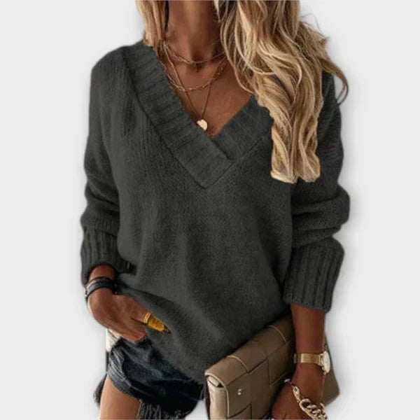 Carolina - Cozy V-Neck Sweater